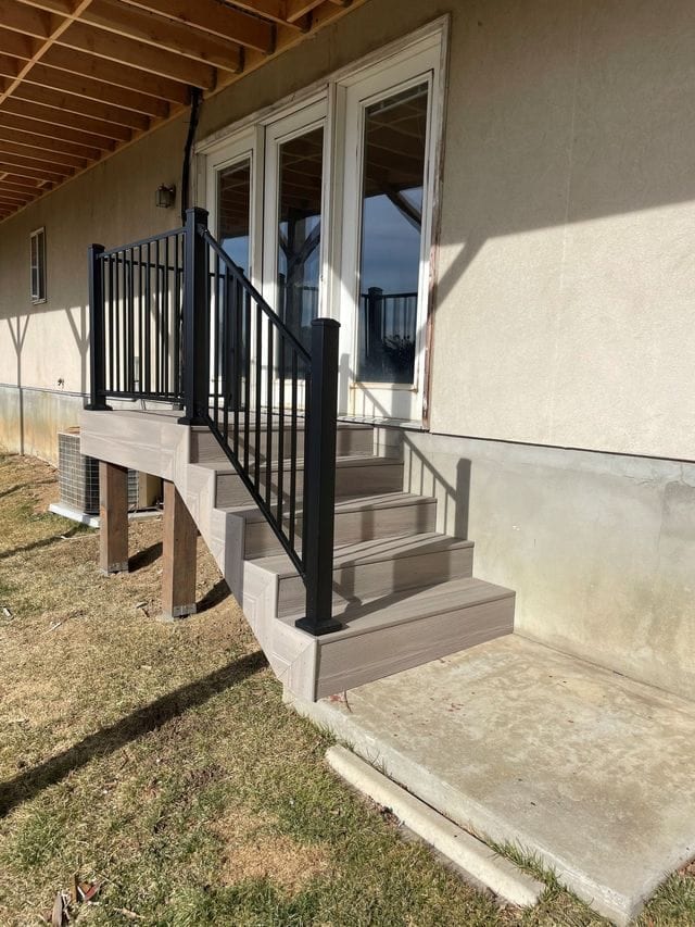 Utah County Decks project gallery photo 33